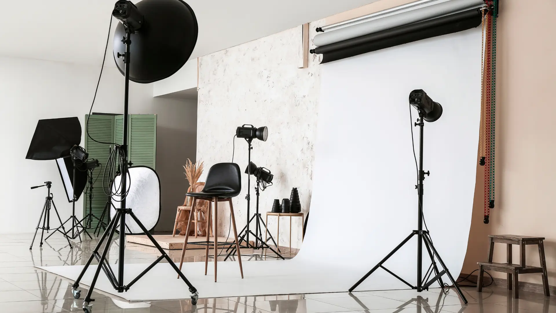 What Clients Don’t See: The Planning, Timing, and Creative Process Behind a Las Vegas Photoshoot